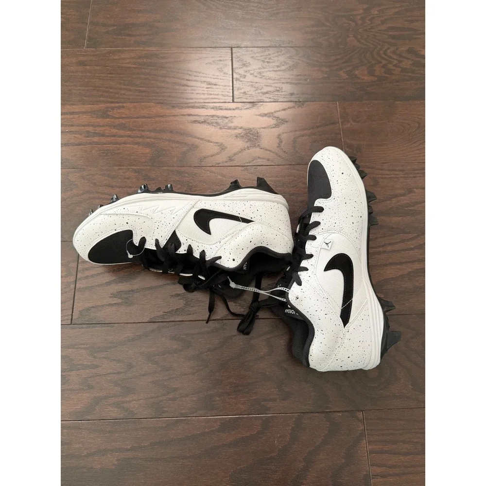 Jordan Stadium 90 Football Cleats White Black Speckled HQ0210-100 Mens 11